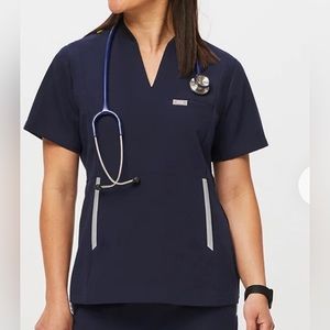 FIGS ODESA SCRUB TOP